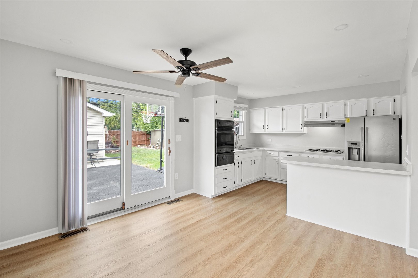 13018 W Playfield Drive, Crestwood, IL 60418