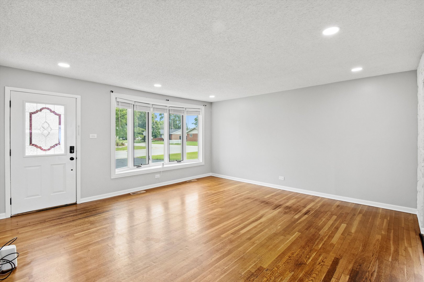 13018 W Playfield Drive, Crestwood, IL 60418