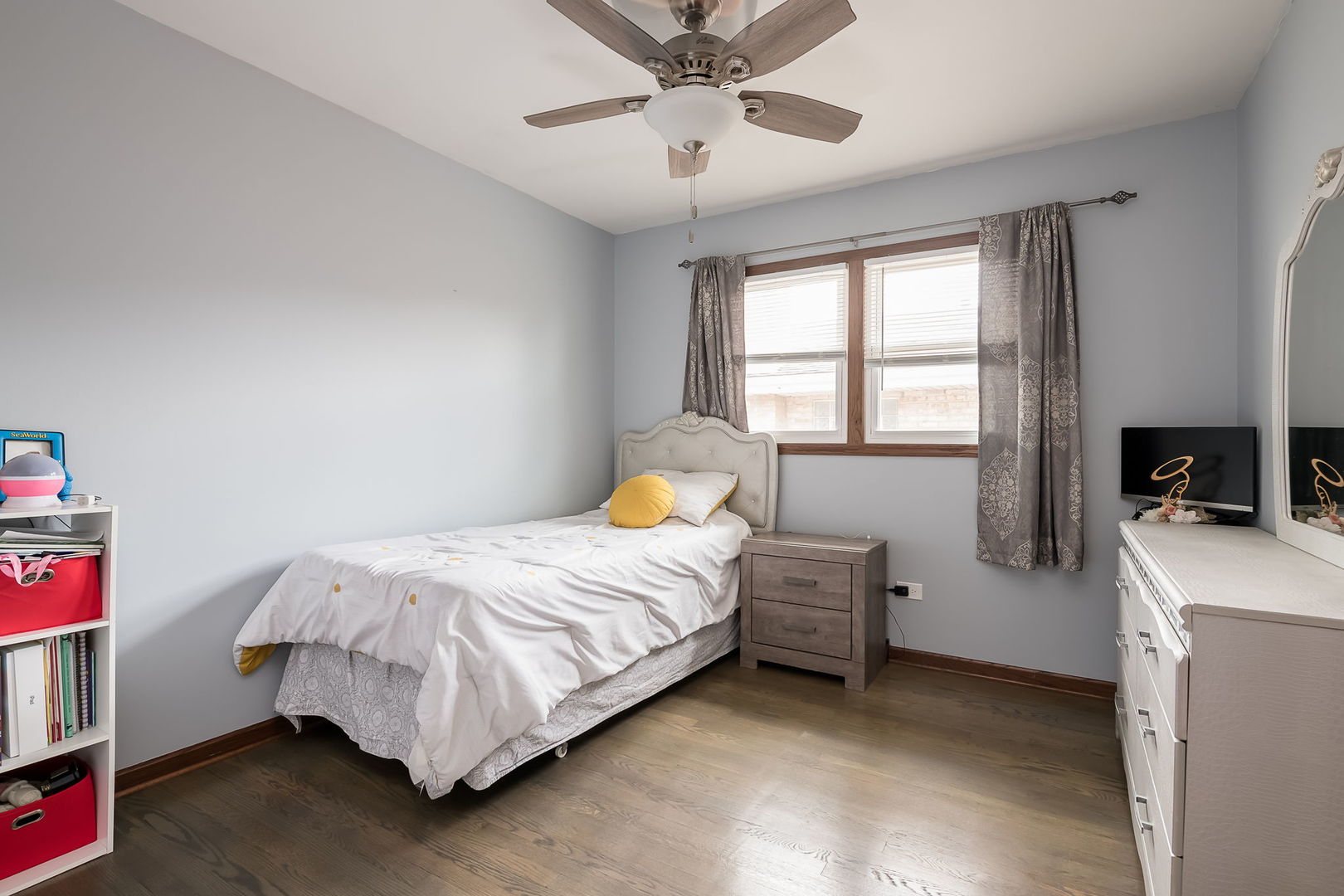 8510 S Komensky Avenue, Chicago, IL 60652
