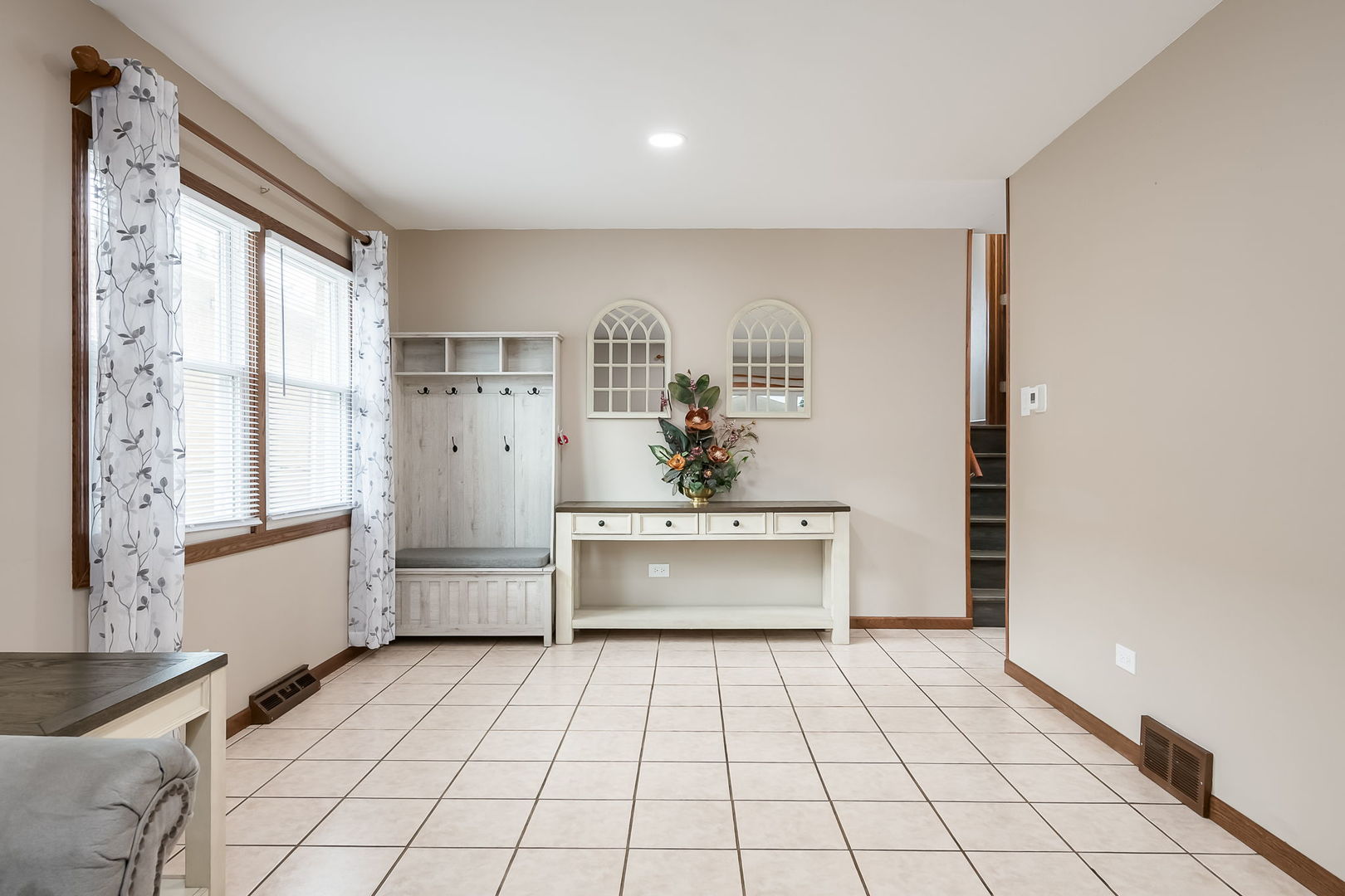 8510 S Komensky Avenue, Chicago, IL 60652