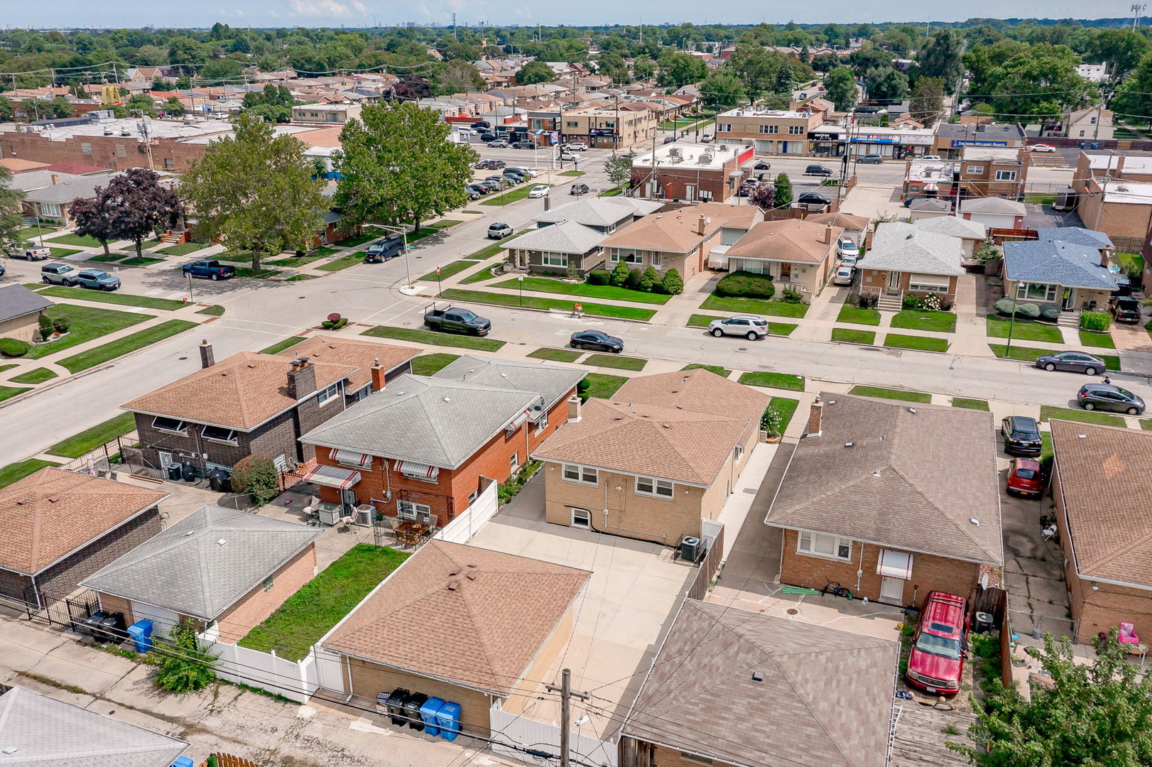 8510 S Komensky Avenue, Chicago, IL 60652