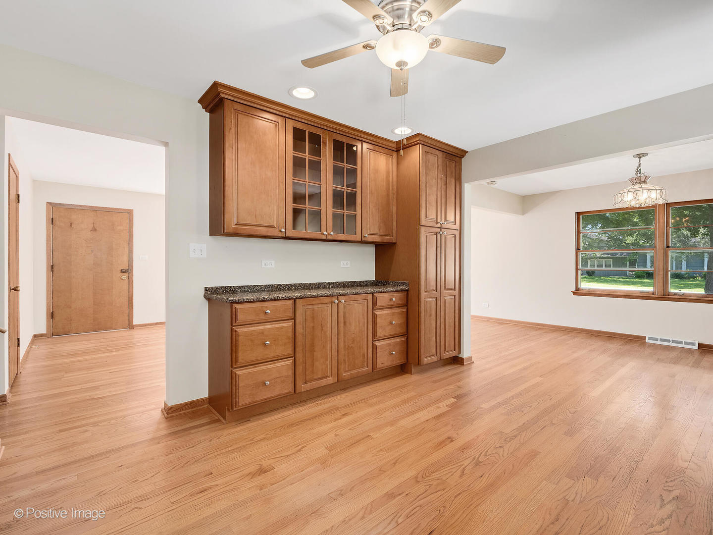 446 Naperville Road, Clarendon Hills, IL 60514