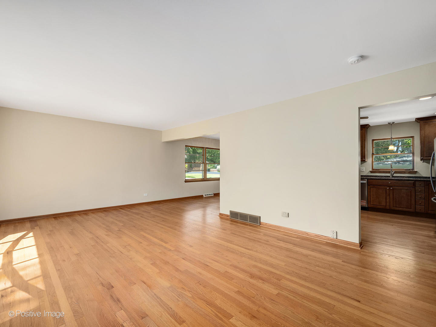 446 Naperville Road, Clarendon Hills, IL 60514