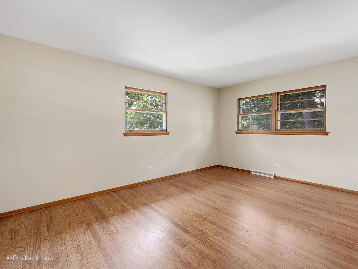 446 Naperville Road, Clarendon Hills, IL 60514
