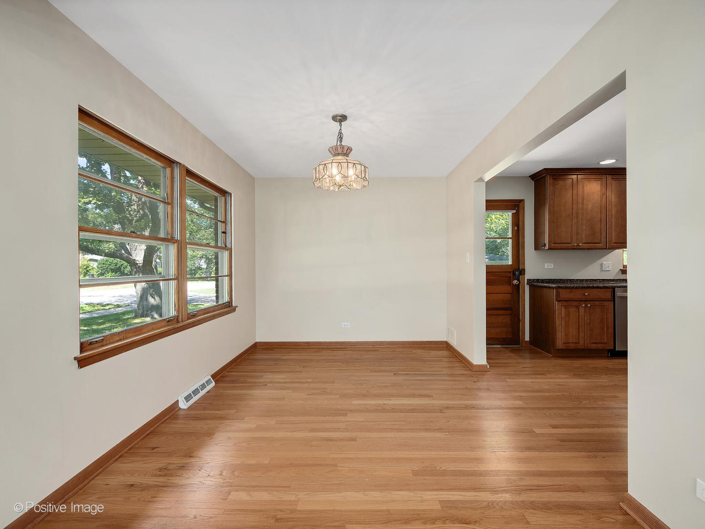 446 Naperville Road, Clarendon Hills, IL 60514