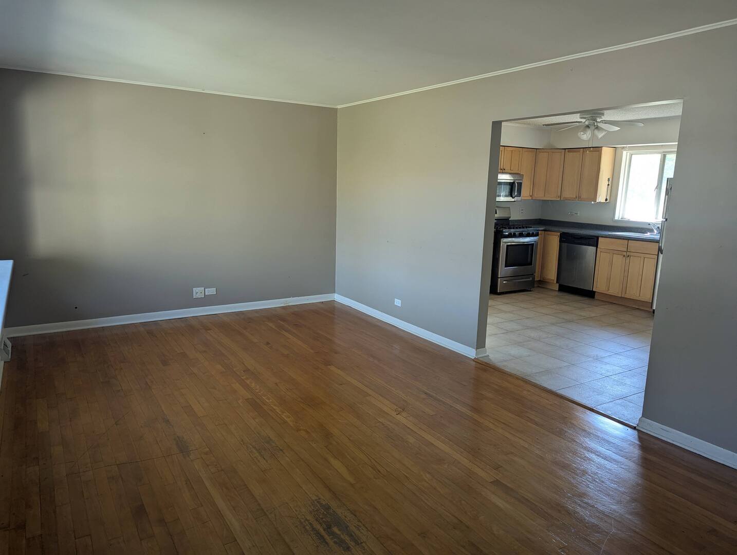 413 W PALATINE Road, Palatine, IL 60067
