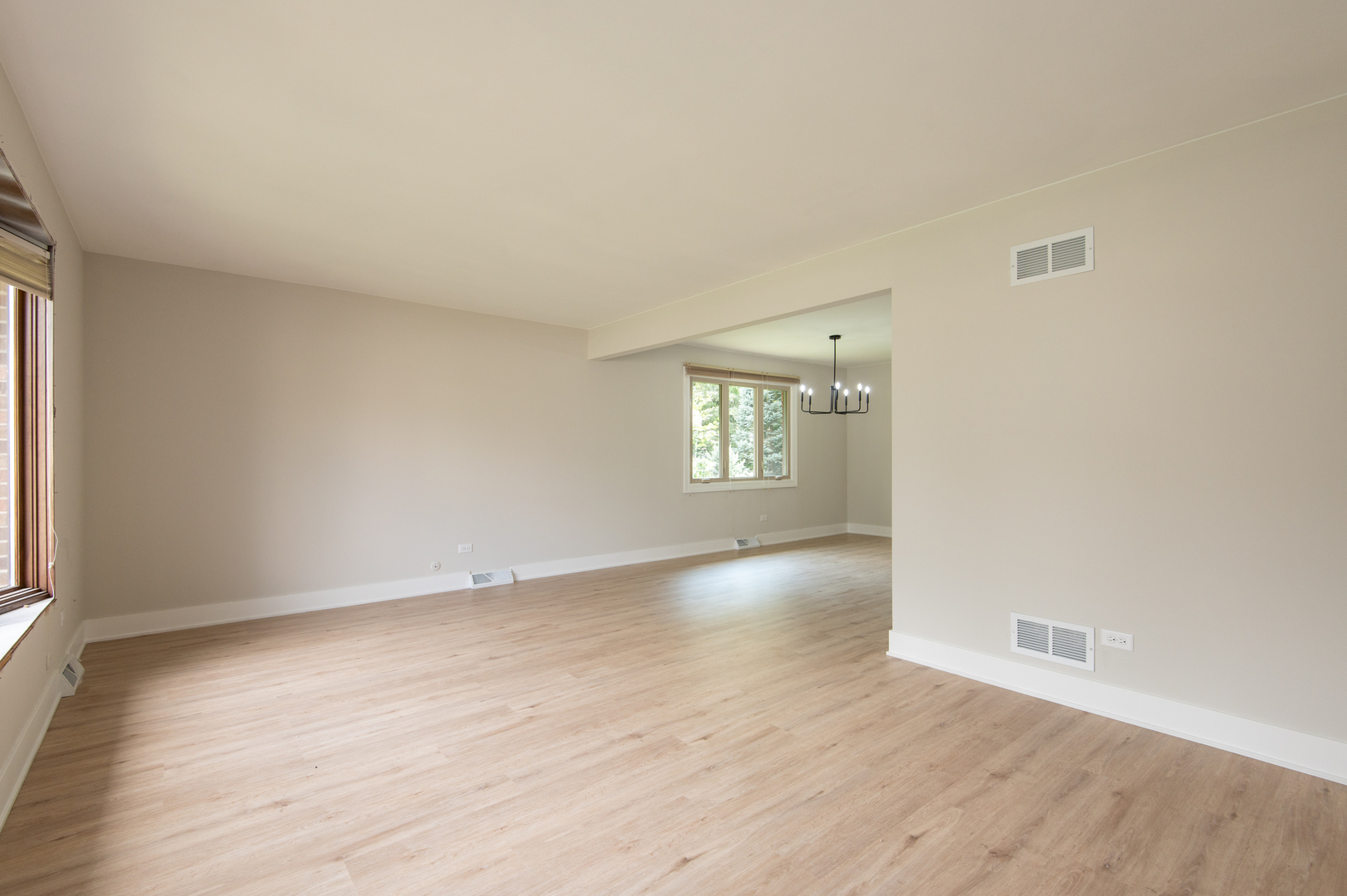 13040 W Tanglewood Circle, Palos Park, IL 60464