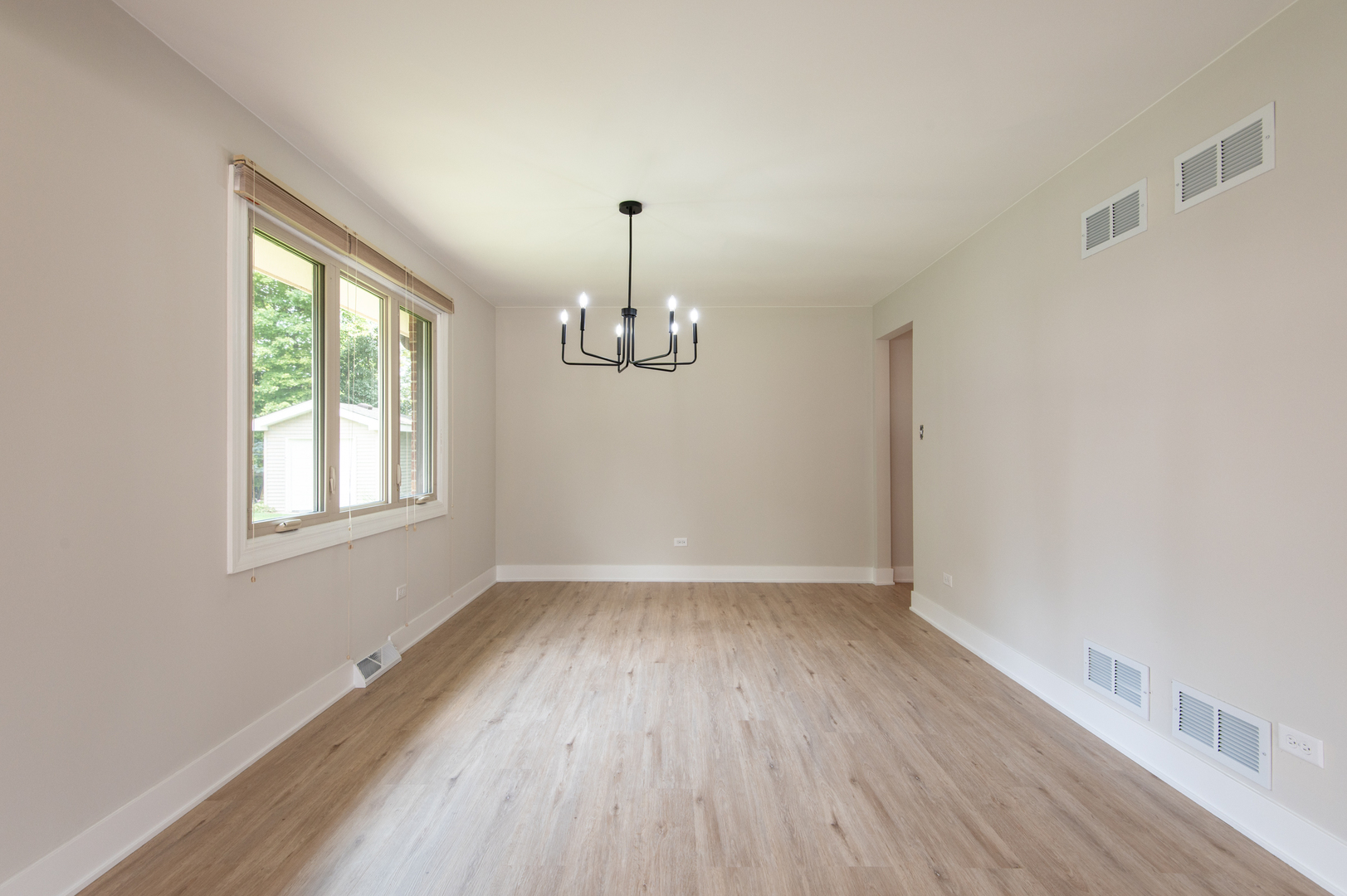 13040 W Tanglewood Circle, Palos Park, IL 60464