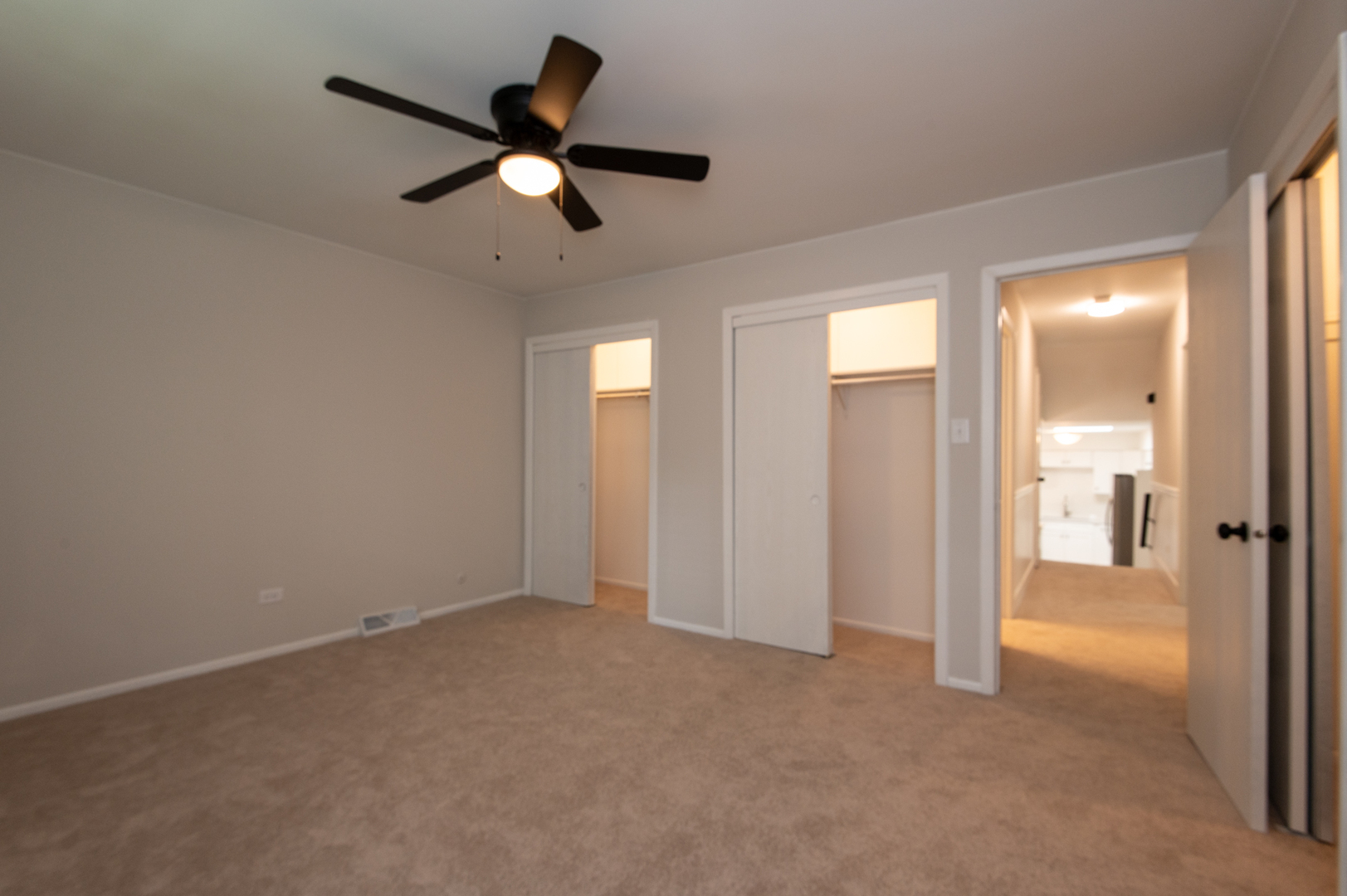 13040 W Tanglewood Circle, Palos Park, IL 60464