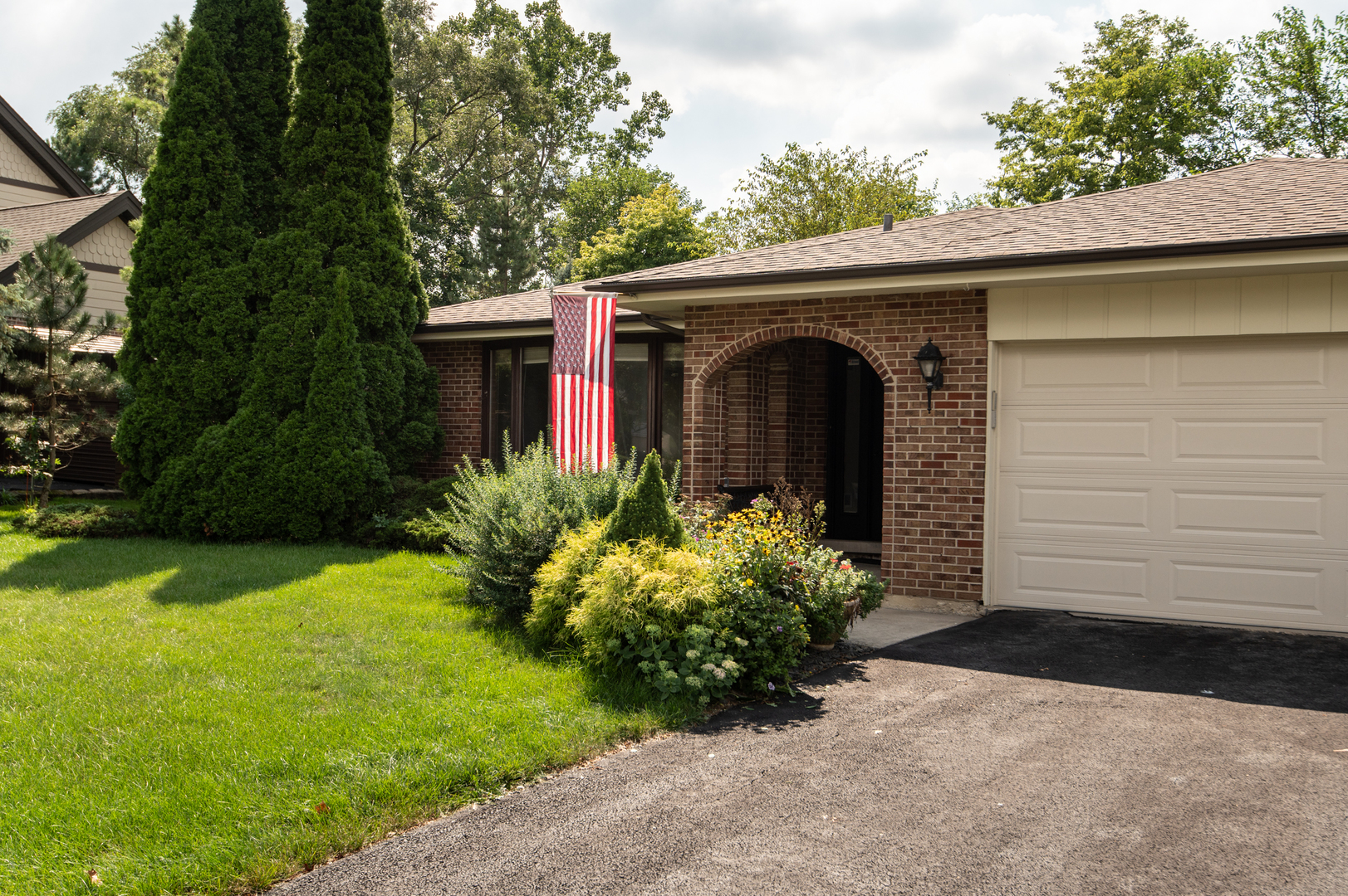 13040 W Tanglewood Circle, Palos Park, IL 60464