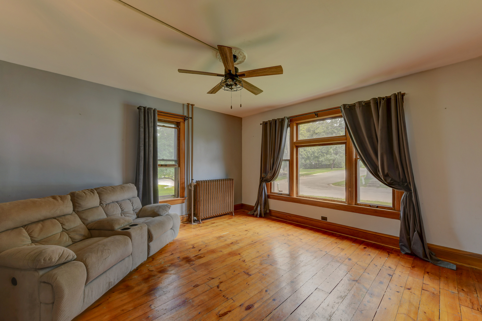 1322 Benton Street, Crete, IL 60417