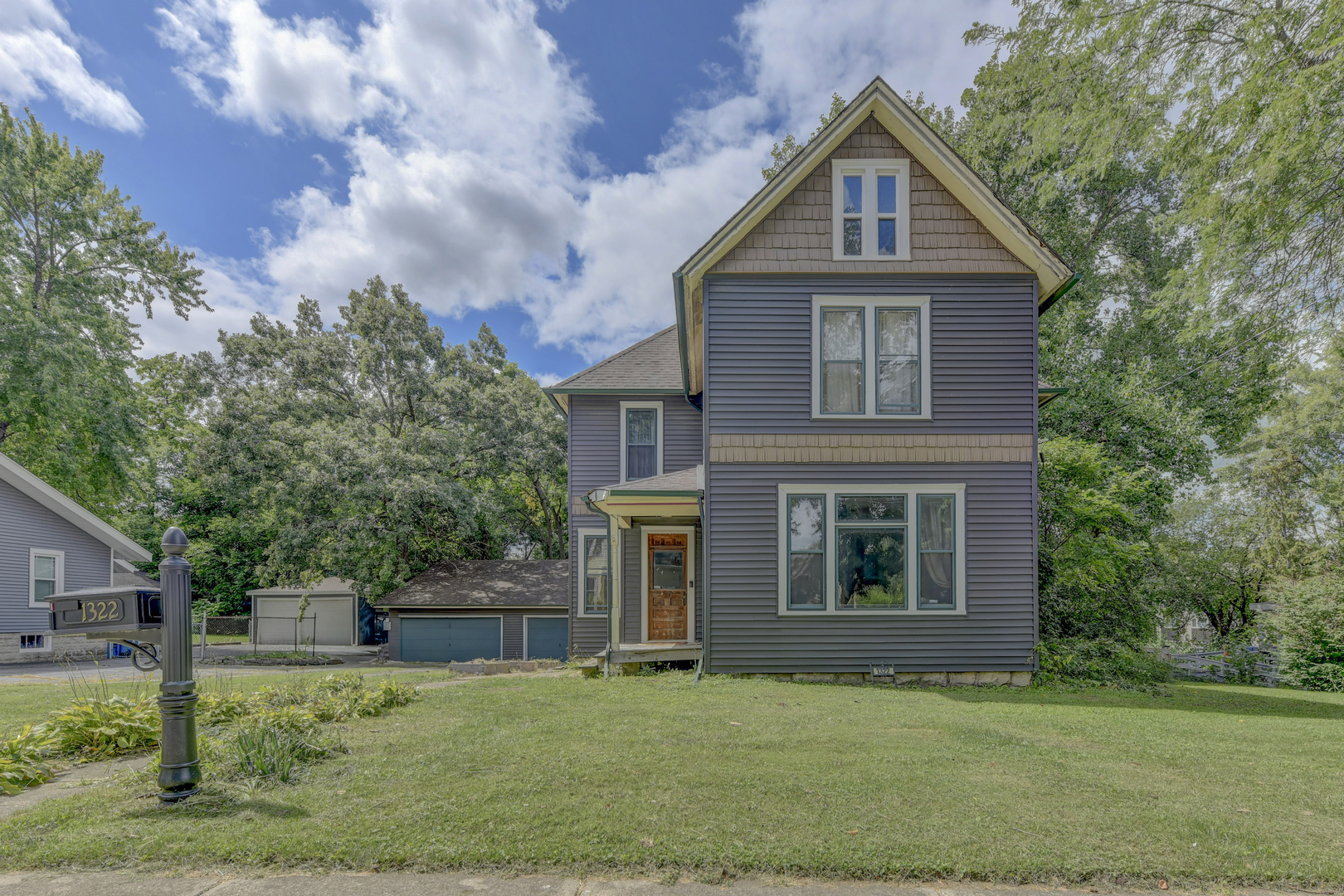 1322 Benton Street, Crete, IL 60417