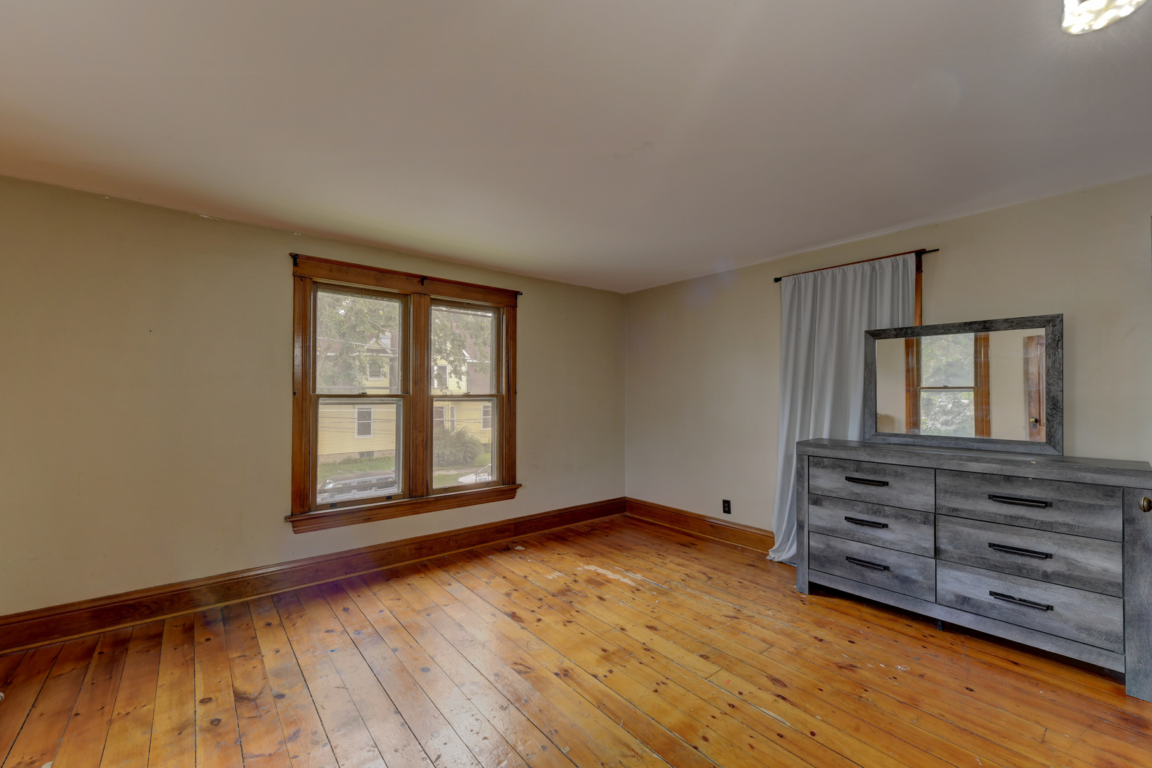 1322 Benton Street, Crete, IL 60417