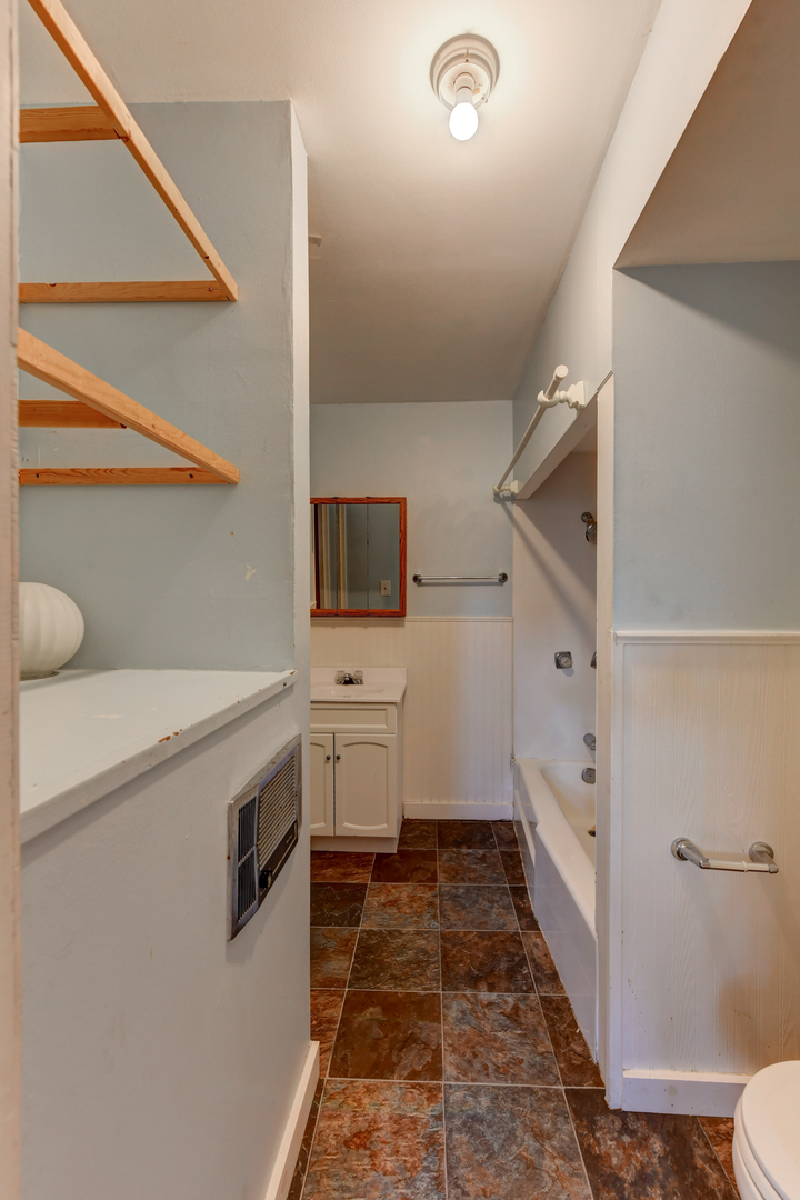 1322 Benton Street, Crete, IL 60417