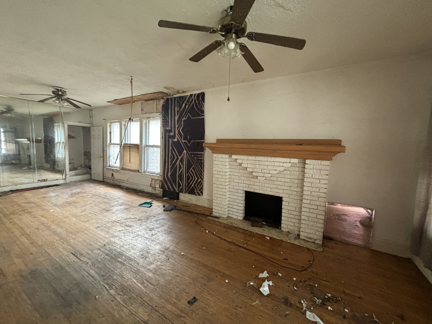 8005 S Ridgeland Avenue, Chicago, IL 60617