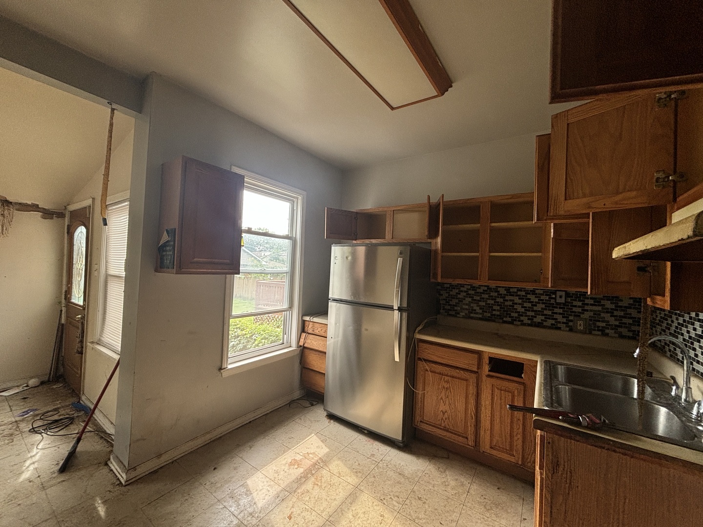 8005 S Ridgeland Avenue, Chicago, IL 60617