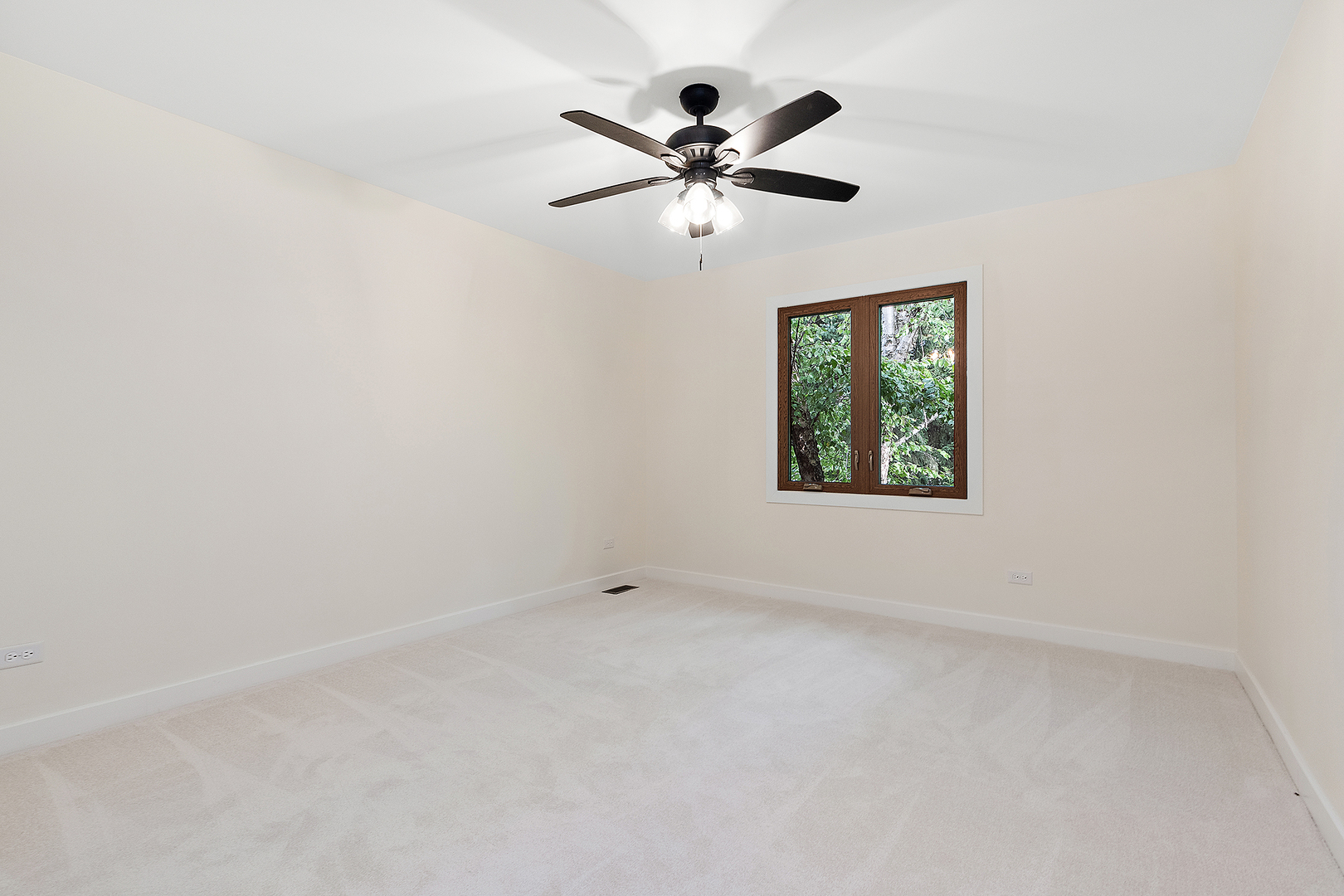 817 Cardiff Road, Naperville, IL 60565