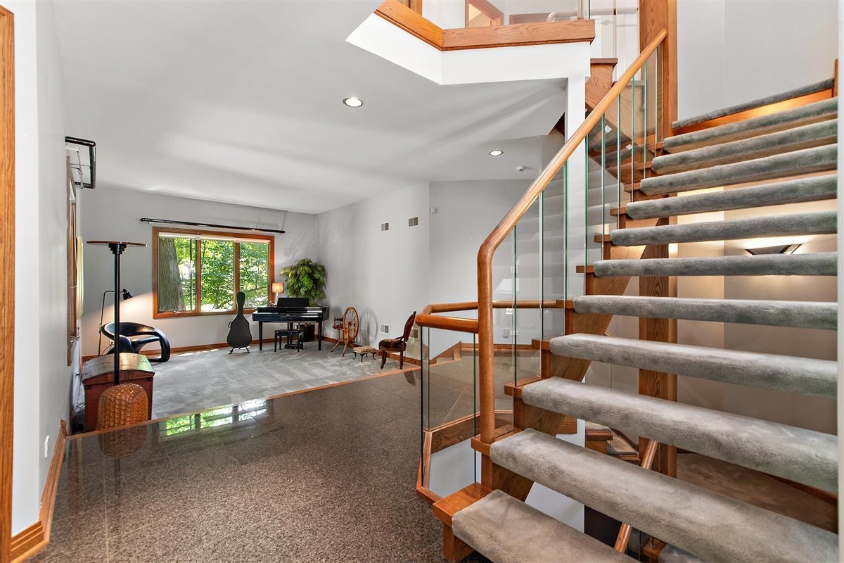 1018 S Butternut Circle, Frankfort, IL 60423