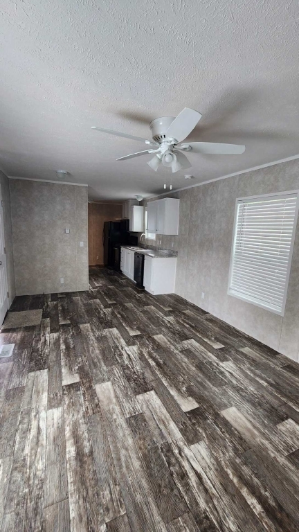 6216 Roger Lane #25, Hodgkins, IL 60525