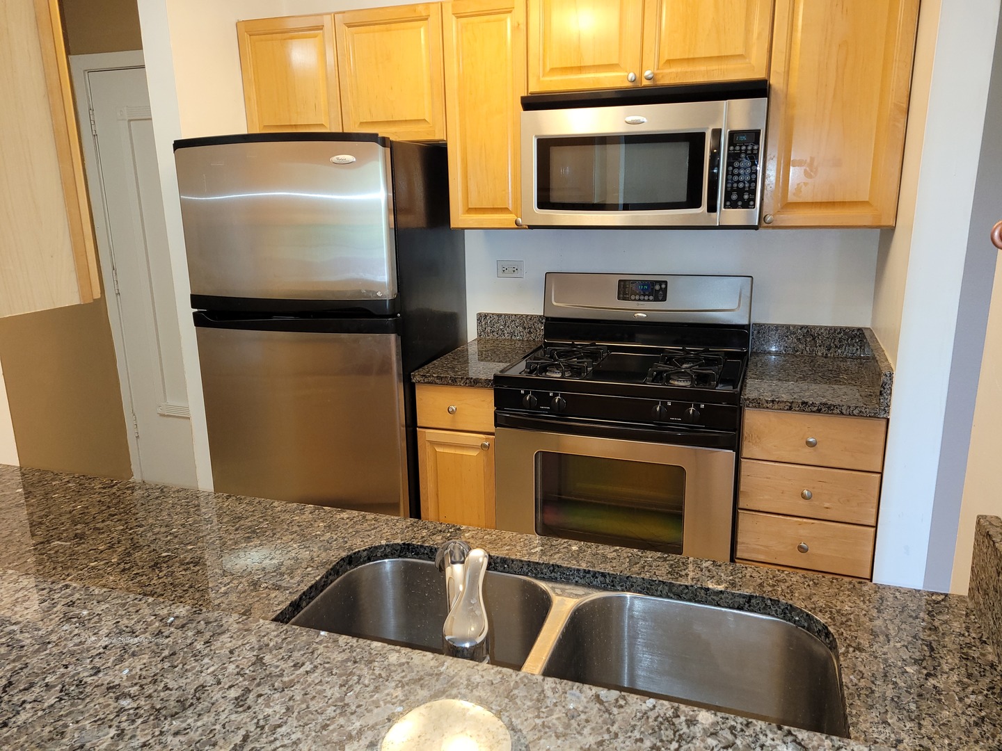 1919 PRAIRIE Square #130, Schaumburg, IL 60173