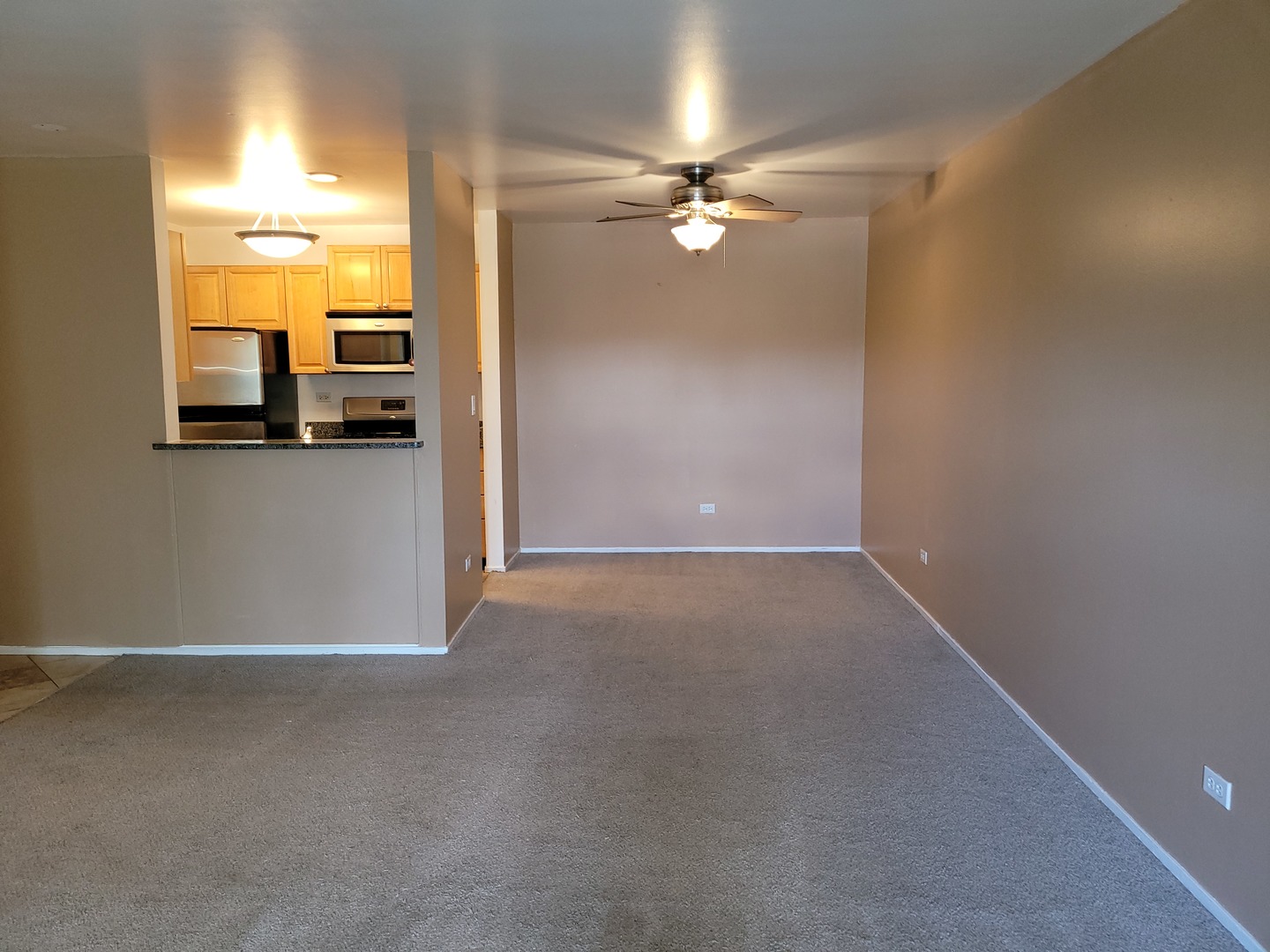 1919 PRAIRIE Square #130, Schaumburg, IL 60173
