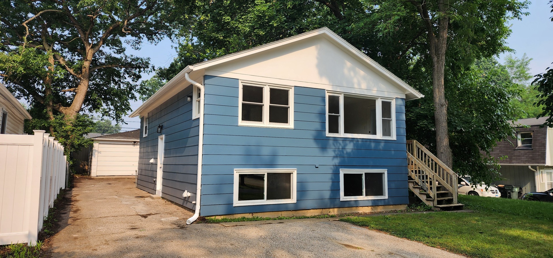 414 Fairlawn Drive, Round Lake Park, IL 60073
