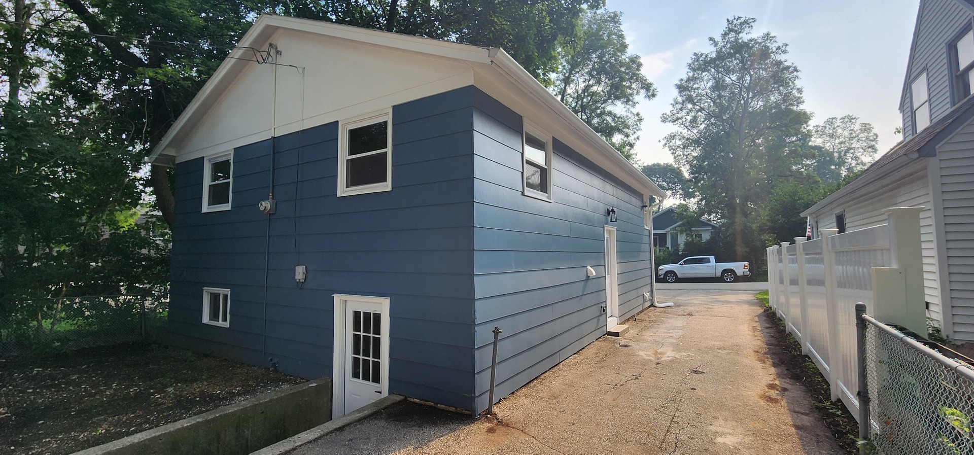 414 Fairlawn Drive, Round Lake Park, IL 60073