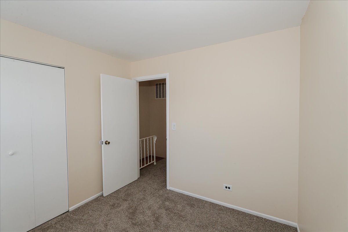23 WILDWOOD Lane #G, Bolingbrook, IL 60440