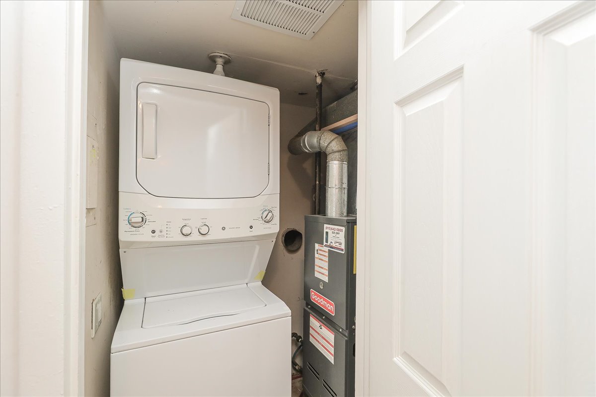 23 WILDWOOD Lane #G, Bolingbrook, IL 60440