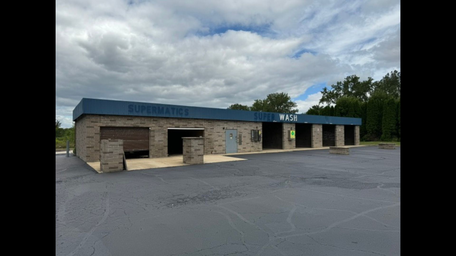 335 S Prospect Avenue, Bartlett, IL 60103