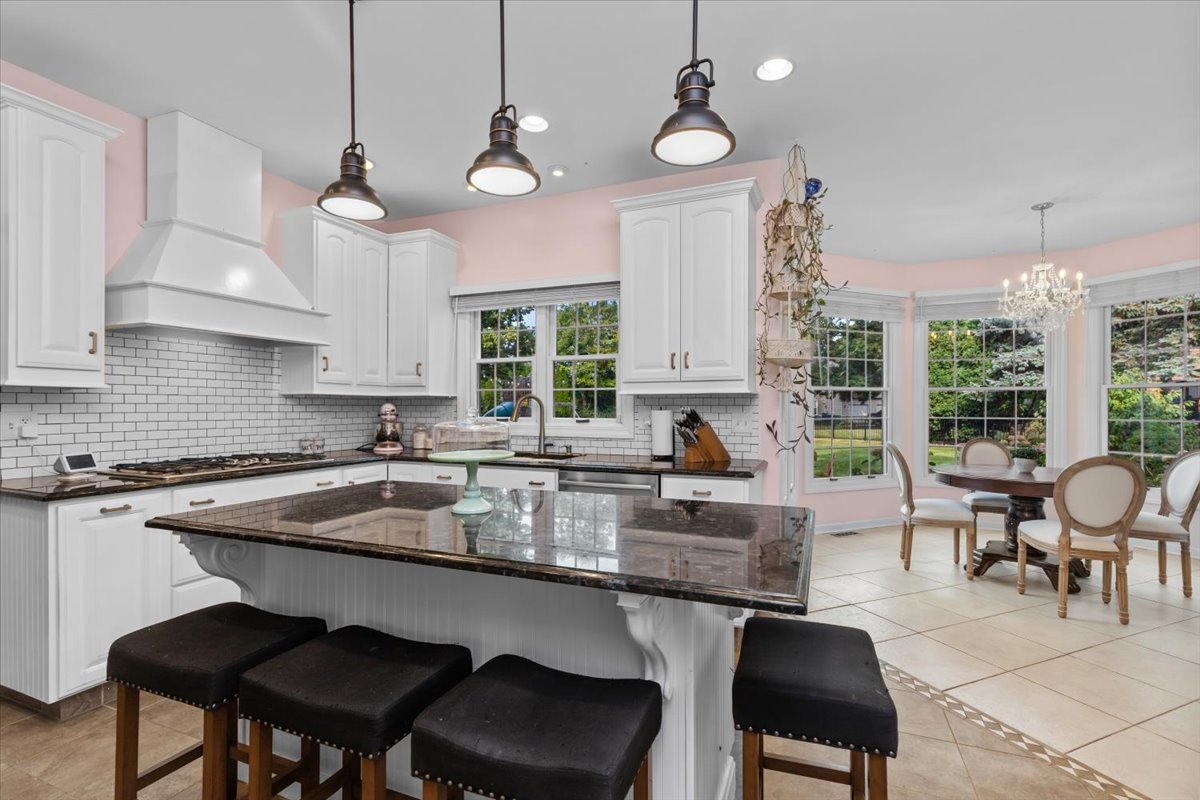36259 N Field View Drive, Gurnee, IL 60031