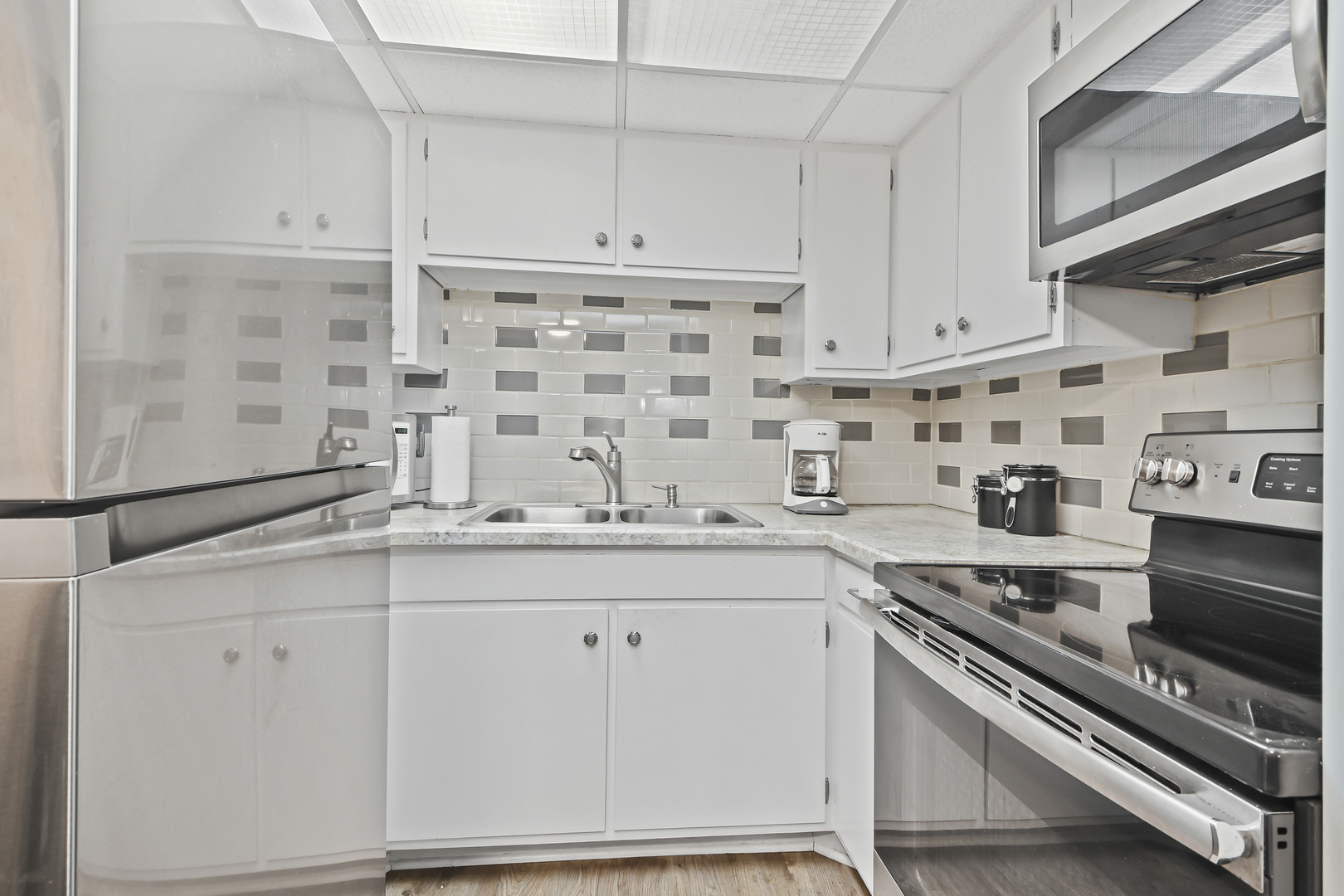 940 Holbrook Road #8B, Homewood, IL 60430