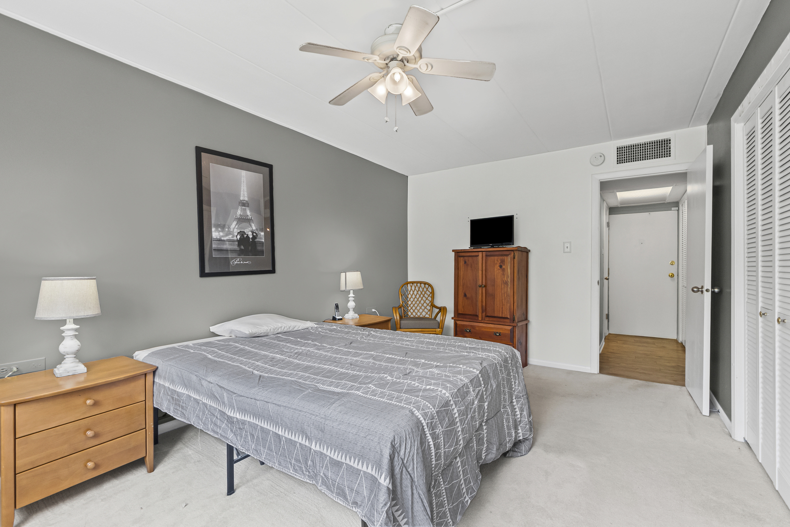 940 Holbrook Road #8B, Homewood, IL 60430