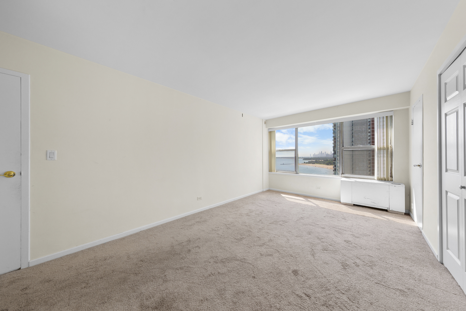 6157 N Sheridan Road #19G, Chicago, IL 60660
