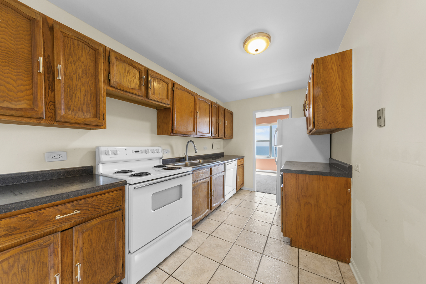 6157 N Sheridan Road #19G, Chicago, IL 60660