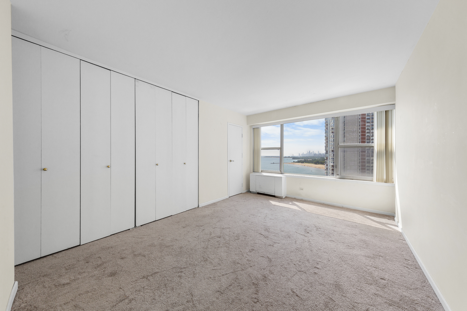 6157 N Sheridan Road #19G, Chicago, IL 60660