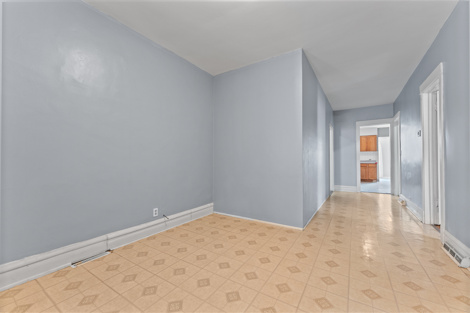 2242 N Keystone Avenue, Chicago, IL 60639