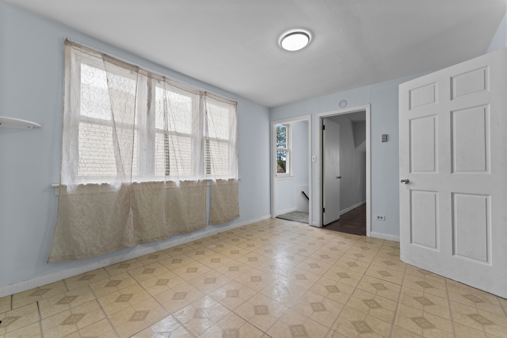 2242 N Keystone Avenue, Chicago, IL 60639