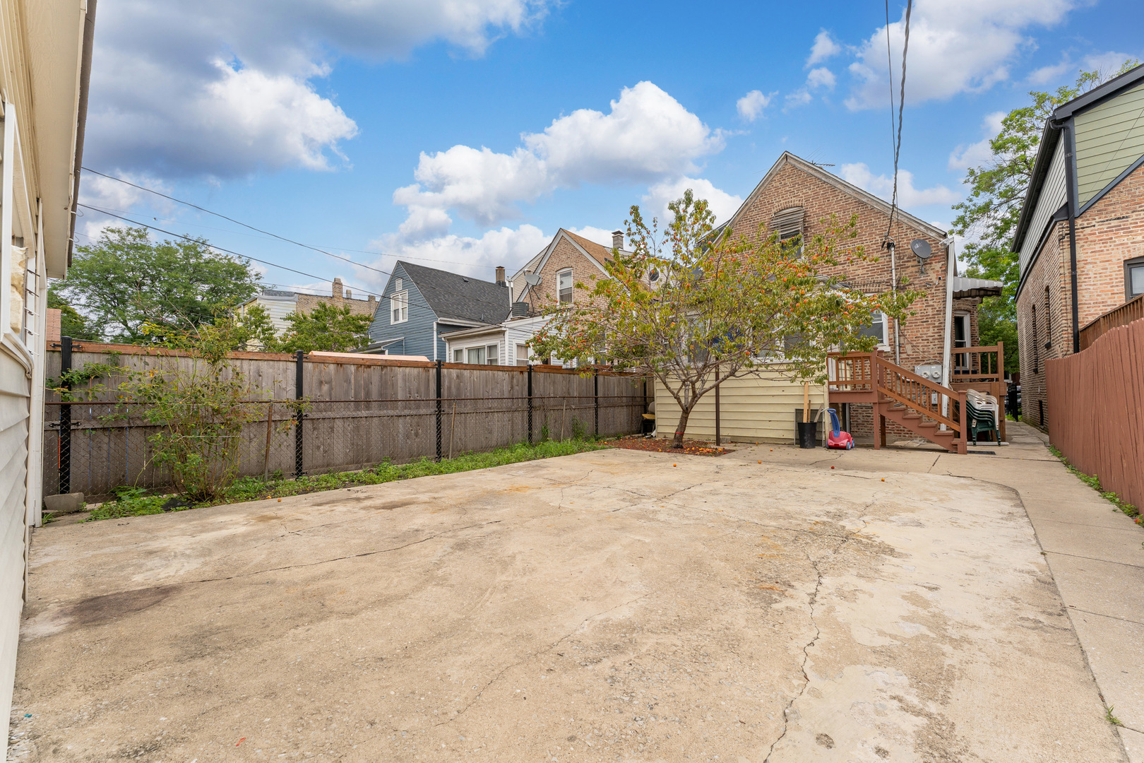 2242 N Keystone Avenue, Chicago, IL 60639