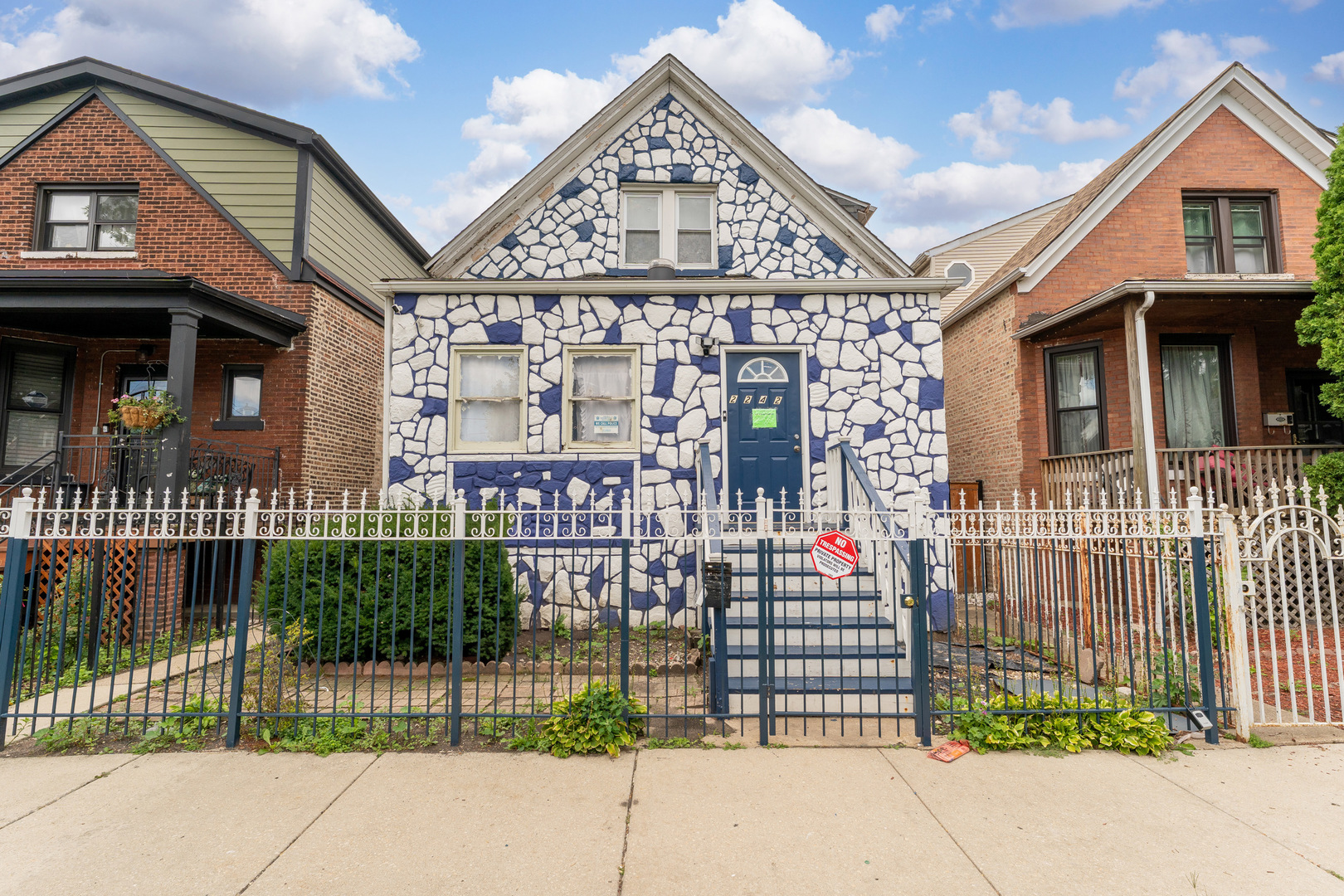 2242 N Keystone Avenue, Chicago, IL 60639