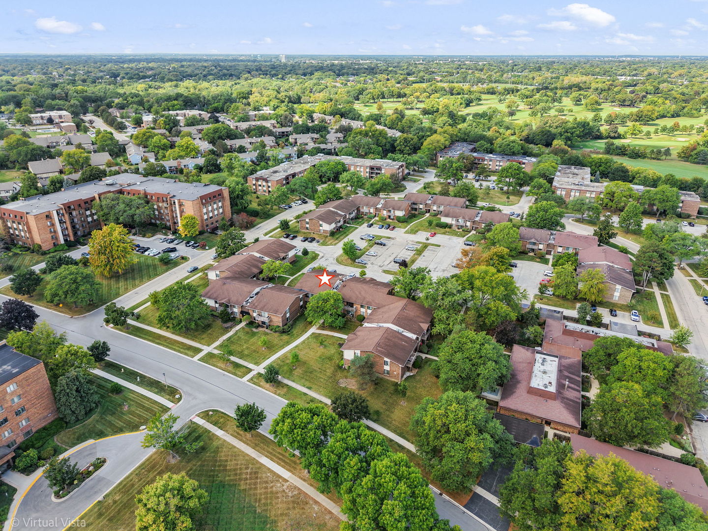 464 Raintree Drive #2D, Glen Ellyn, IL 60137