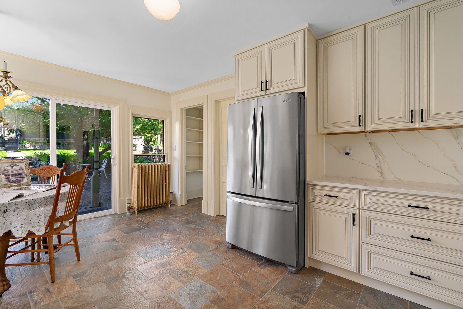 509 Buell Avenue, Joliet, IL 60435