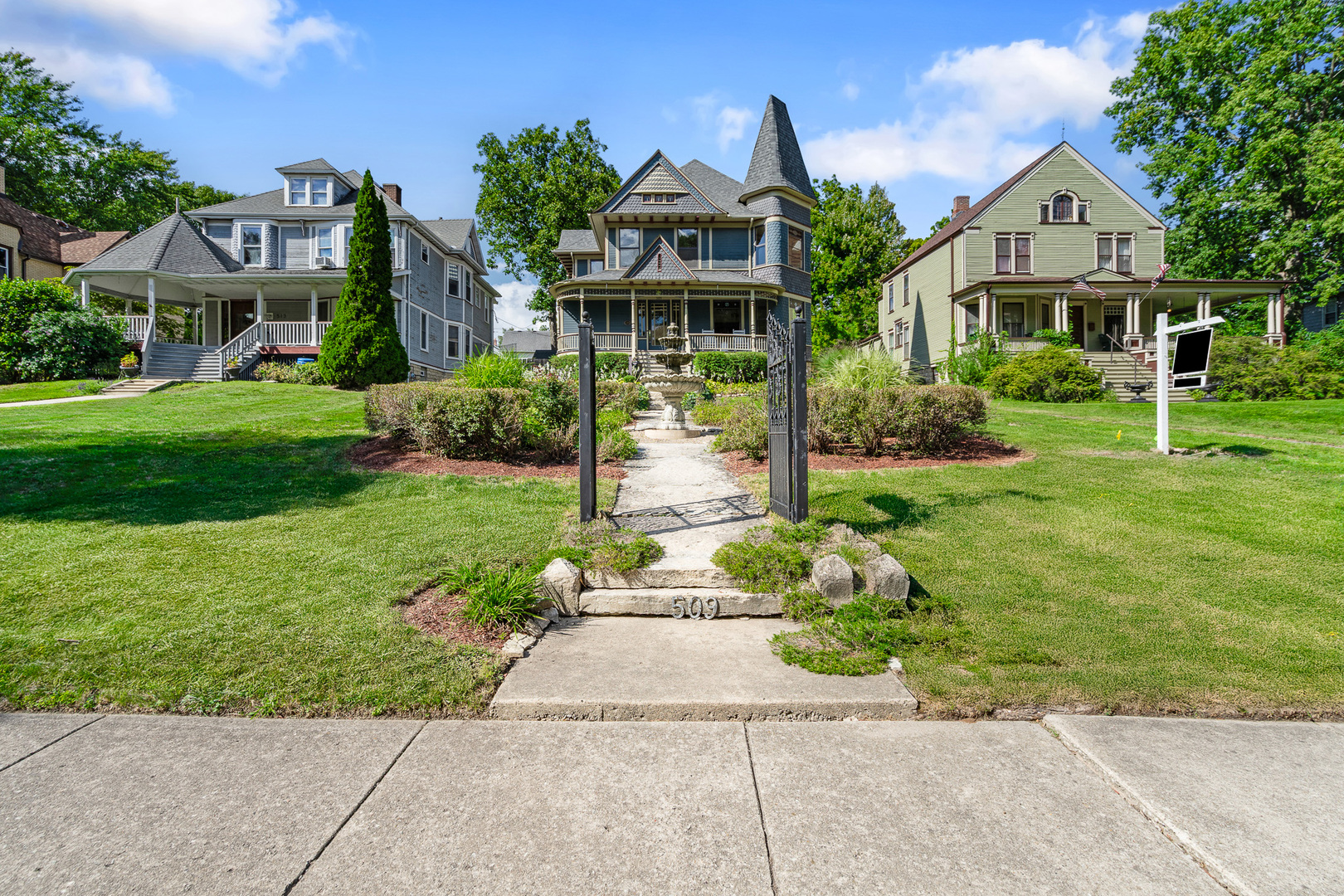 509 Buell Avenue, Joliet, IL 60435