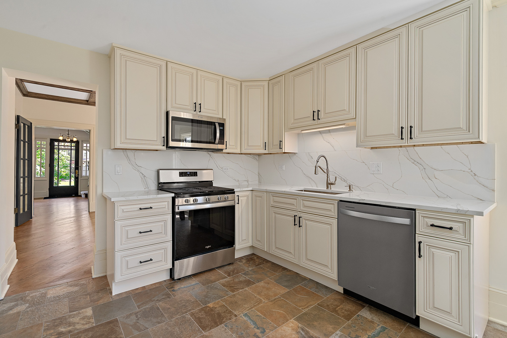 509 Buell Avenue, Joliet, IL 60435