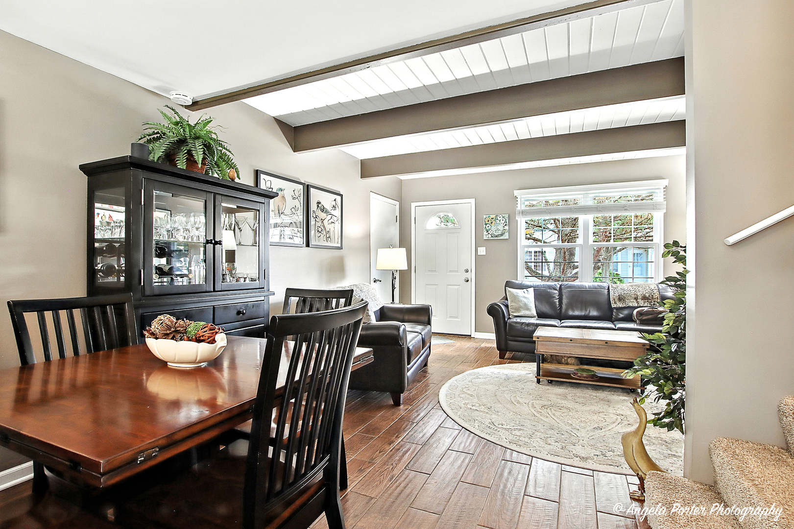 527 Normandie Lane, Round Lake Beach, IL 60073