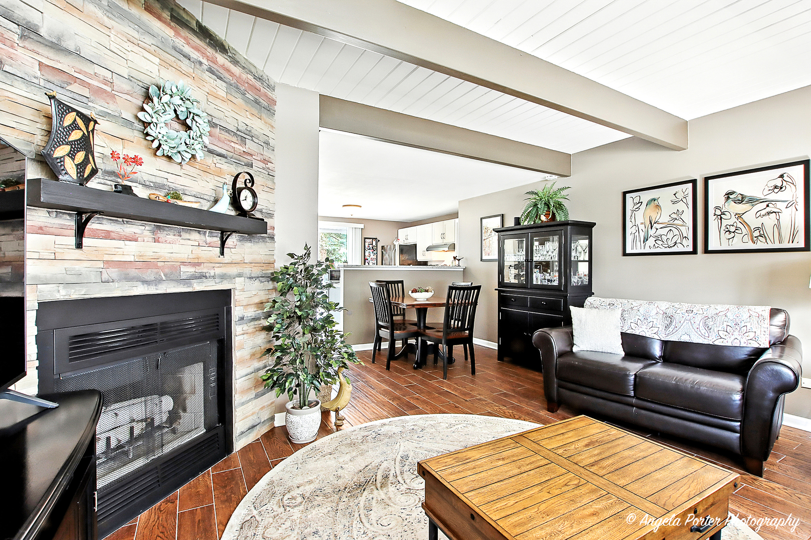 527 Normandie Lane, Round Lake Beach, IL 60073