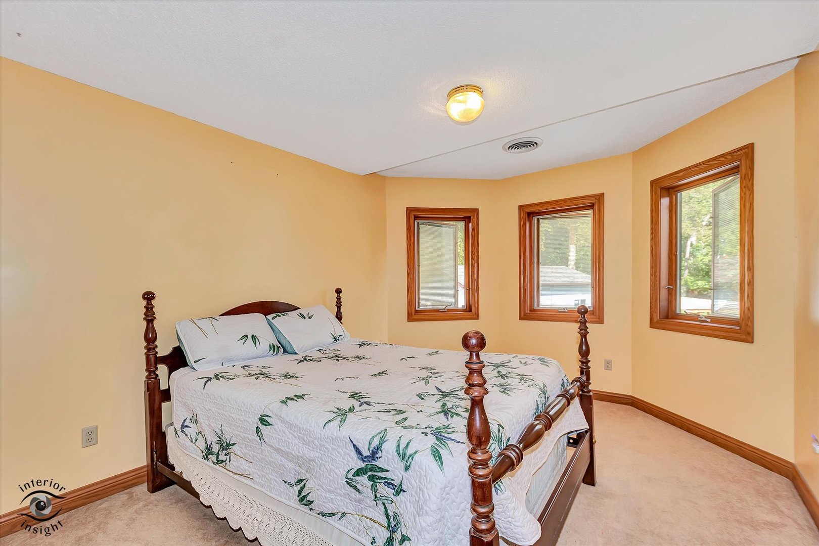 2500 Beverly Way, Ottawa, IL 61350