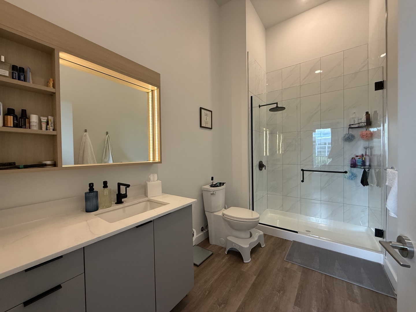 2132 City Gate Lane #473, Naperville, IL 60563