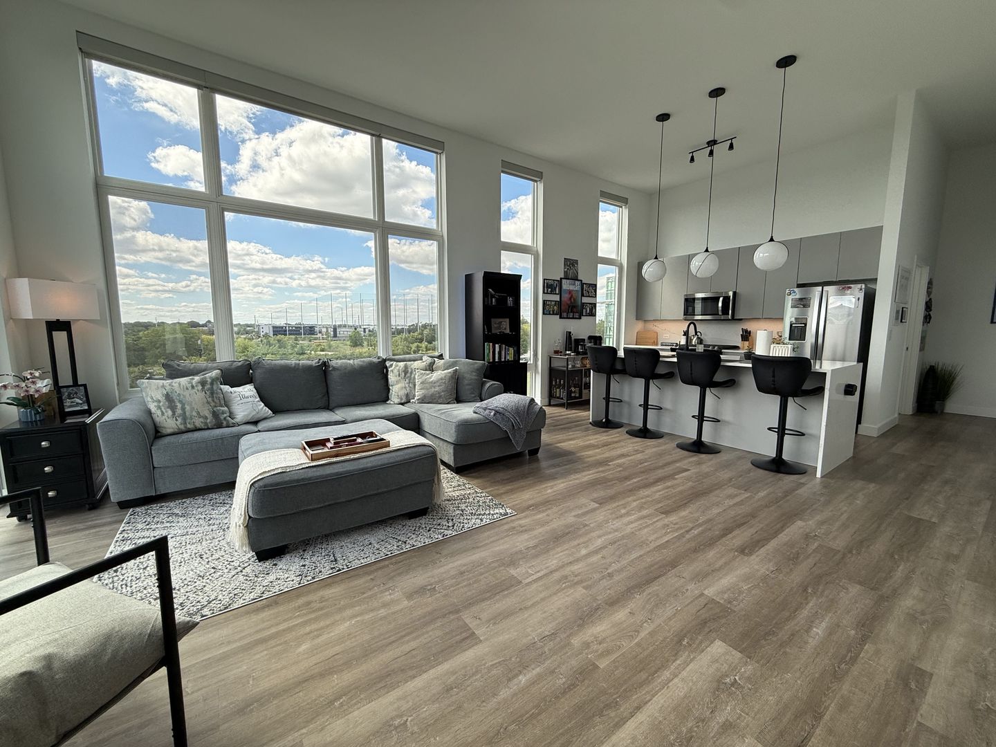 2132 City Gate Lane #473, Naperville, IL 60563