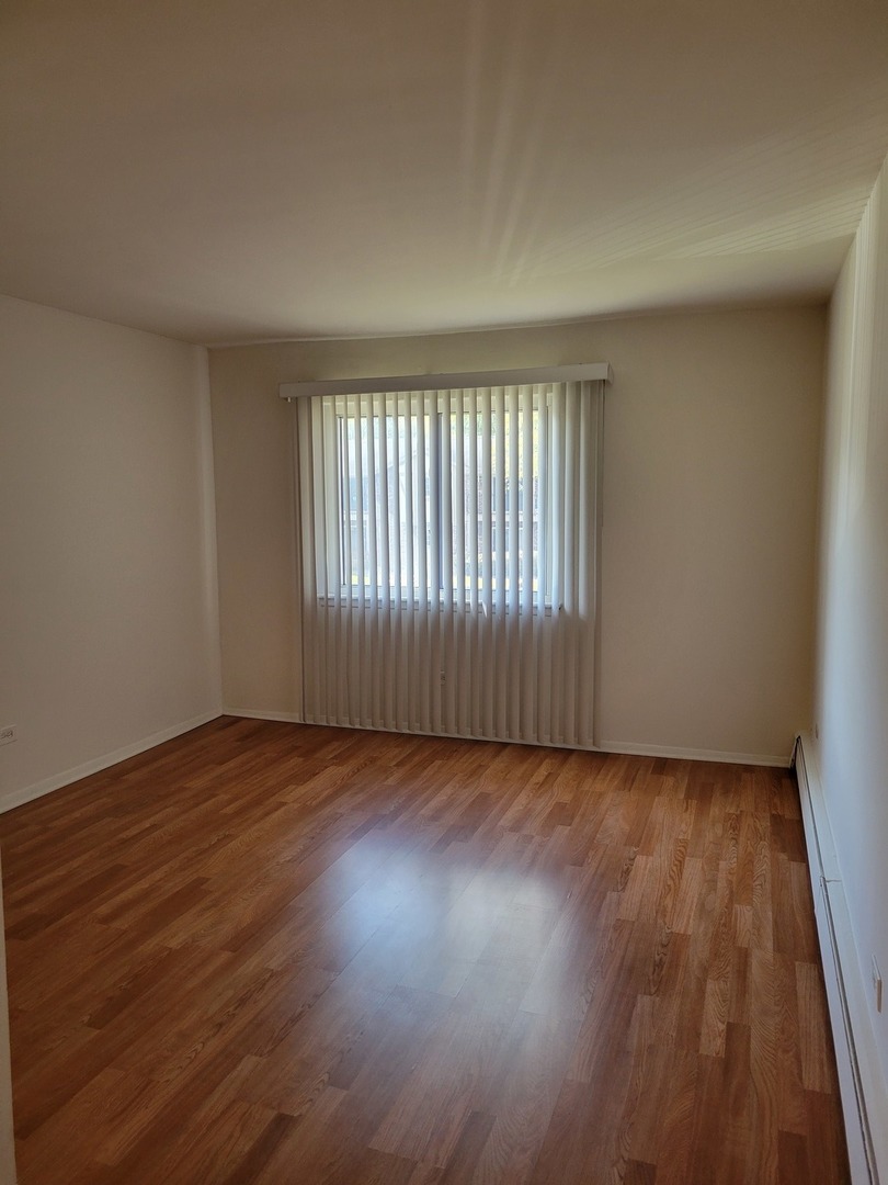 9S025 Lake Drive #10A-203, Willowbrook, IL 60527